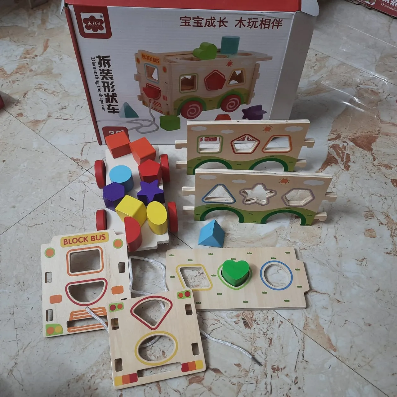 Pull Along Shapes Sorting Car for Kids-SHTM1089