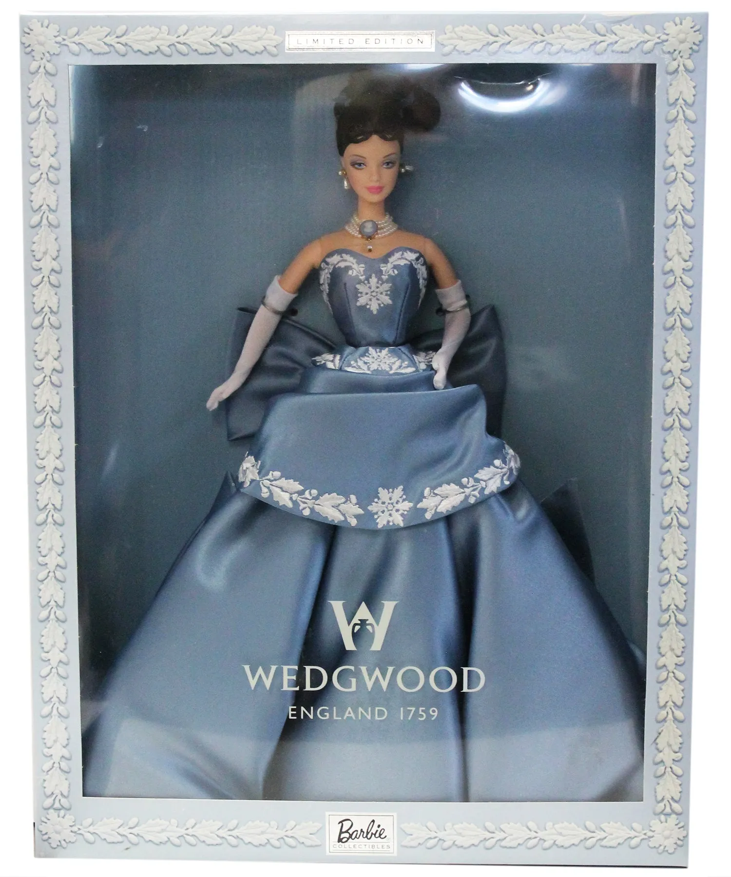 Wedgewood England Barbie - 25641